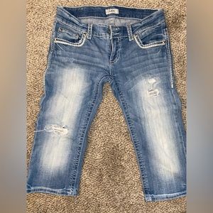 Buckle day trip Crop Capris